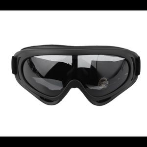 new ski snowboard goggles has some colors